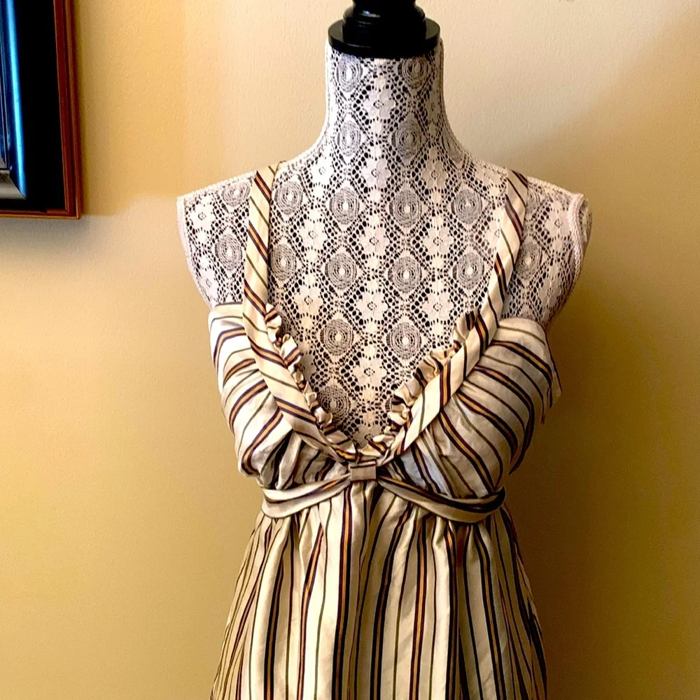 BCBG MaxAzria silk top - Picture 6 of 9